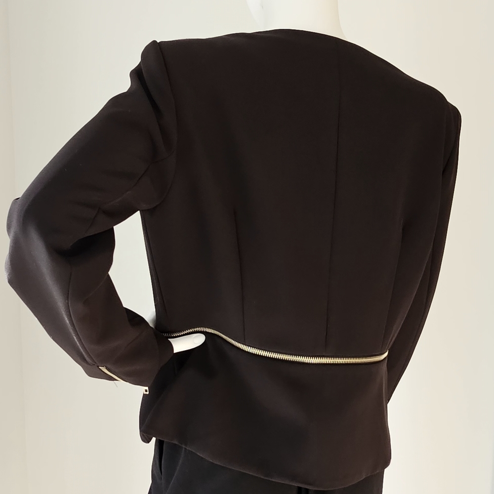 PHILOSOPHY size 8 black women's blazer with gold-toned zippers - Picture 4 of 8